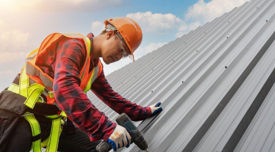 Professional gutter cleaning in Panora, IA